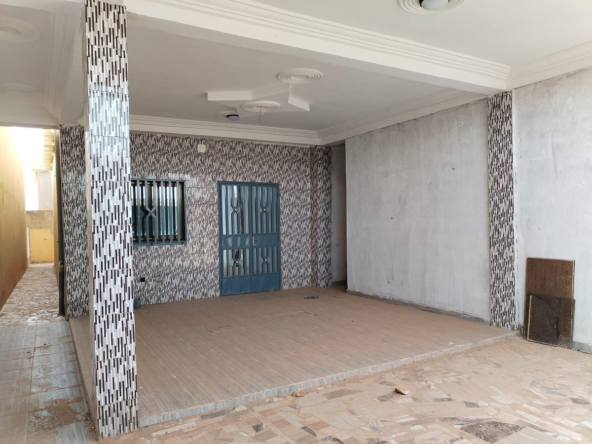 VILLA DUPLEX À SAABA- Ouagadougou