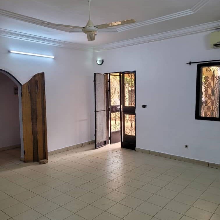 MAISON À LOUER À KOURITENGA
