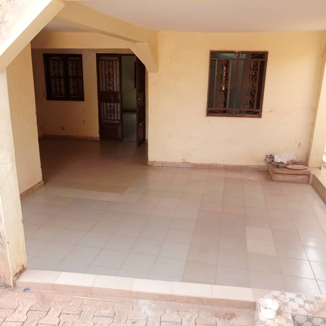 3 chambres salon R+1