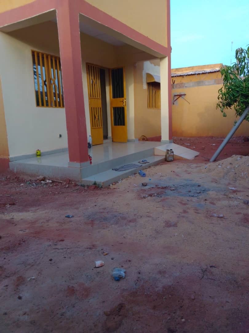 Cour unique Bobo 4 chambres